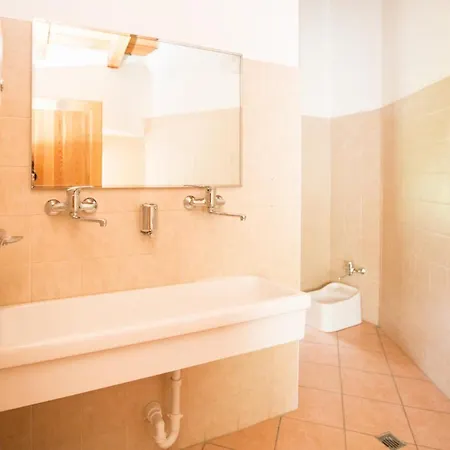 Hostel Le Vieux Quartier *